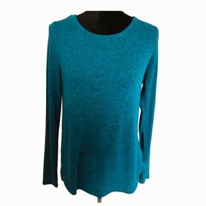 Women’s long sleeve top